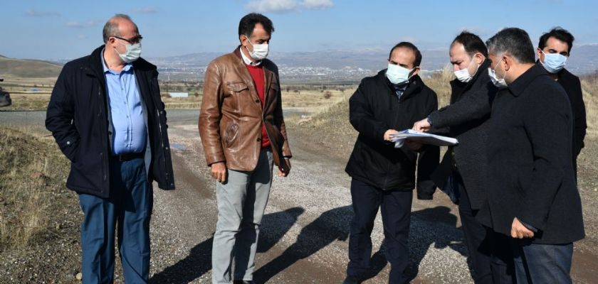 Tarıma Dayalı İhtisas (Besi) Organize Sanayi Bölgesi Ve Biyogaz Tesisi projesinin yapılacağı alanda incelemelerde bulunduk...
