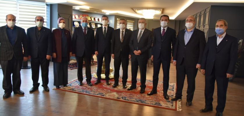 AKPARTİ YÖNETİMİ ELAZIĞ TİCARET BORSASINA ZİYARET ETTİ...